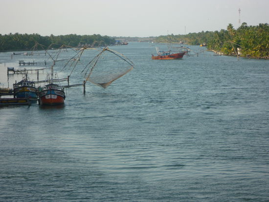 Die Backwaters mit ihren typischen großen chinesischen Netzen