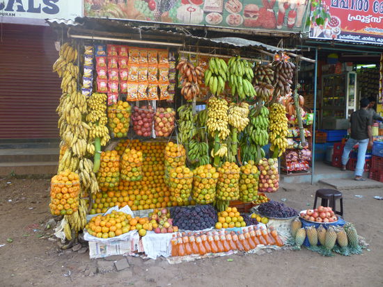 Fruchtstand in Karunagapally. Beim Anblick läuft mir das Wasser im Munde zusammen,