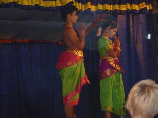 Tanzvorstellung im Lonely Planet Restaurant.