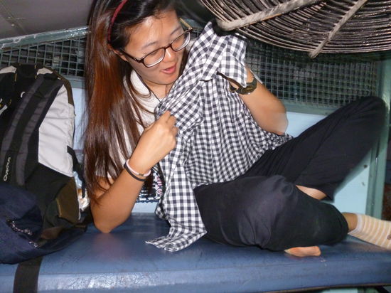 Sandy,hätte ohne uns ganz sicher den Varanasi Bahnhof verschlafen