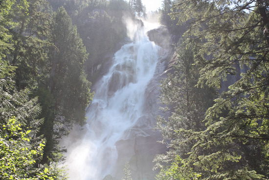 die Shannon Falls aus nächster Nähe...