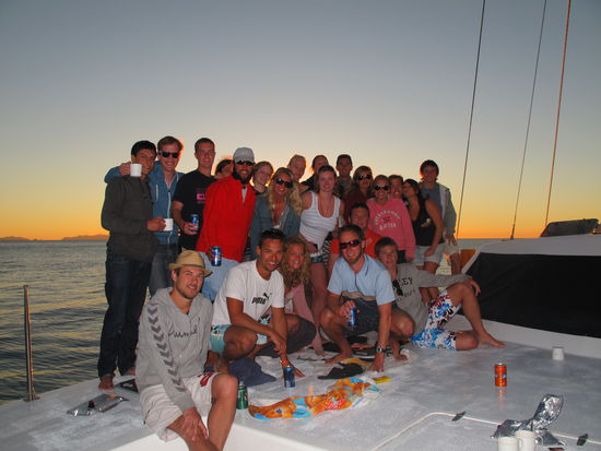 Gruppenfoto beim Sonnenuntergang