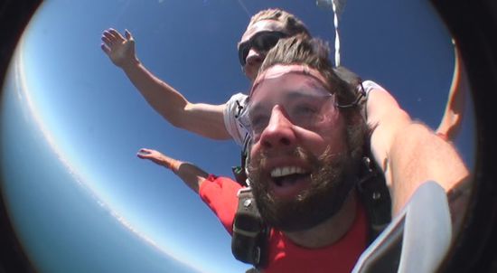 Let,s fetz - the flying men with the lovely beard 