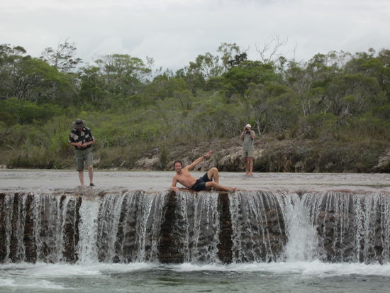 Laedi die Sportskanone auf den Fruitbat Falls