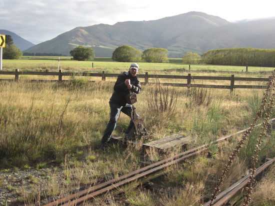 Juerg stellt die Weichen - Liebe Gruesse an die SBB