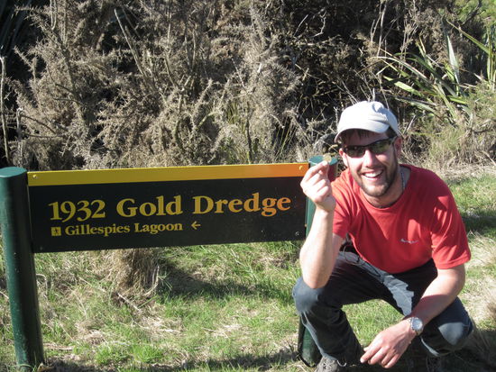 Wir haben sogar ein Stueckli Gold gefunden!