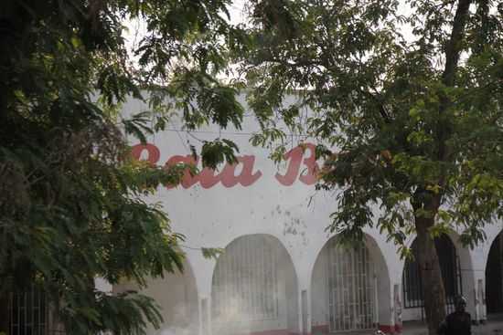 sogar hier kennt man den Schuhladen Bata