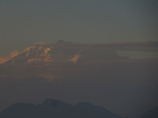 Annapurna I mit 8091m einer der gaaaanz Großen! Davon gibt es dann noch II (7937m), III (7555m), IV (7525m), den Gangapurna (7455m) und den Annapurna South (7219m) plus viel mehr im Annapurna Naturschutzgebiet. Wer hier alle sehen will, muss dann  mal bis zu 22 Tag den "Circuit Trek" laufen.