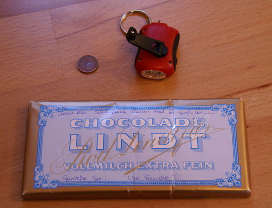 - Notfallschokolade von Uschi und Max
- Glückspfennig von H. Kriesten
- Kleine LED-Lampe mit Akku u. Kurbeldynamo von Heinz W.  
(des kleine Ding macht erstaunlich viel Licht!!)
Dank Euch!! 