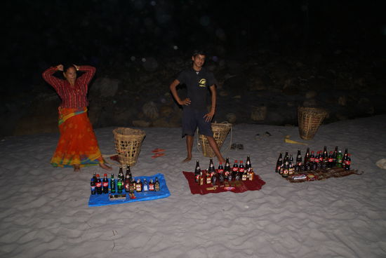 Die Verkäufer am Strand