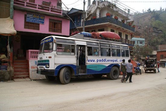 Unser Bus von "paddlenepal"