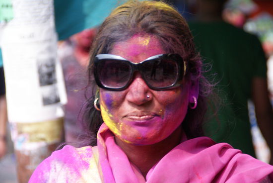 ...eindeutig zu viel Schminke!! 