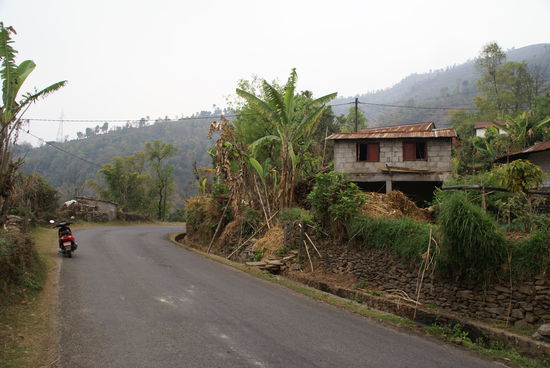 Links mein kleiner Roller