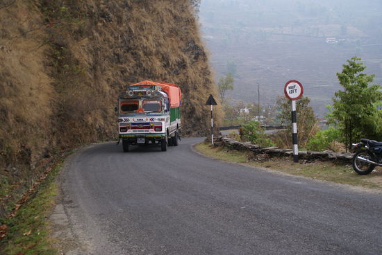 Manche LkW sind ganz bunt!! 