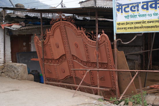 ...und kommt trotzdem was ordentliches dabei raus!!
Echtes Handwerk eben!!
