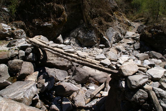 A Brückla!!!   ...gibt mind 30 Schäden im SIB-Bericht   (Je nach Amt )