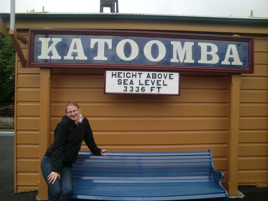 Der Bahnhof in den Blue Mountains. Ein hübsches, idyllisches Örtchen. Als wir von dort abends nach Sydney zurück gekommen sind, hat uns ein halber Kulturschock ereilt!