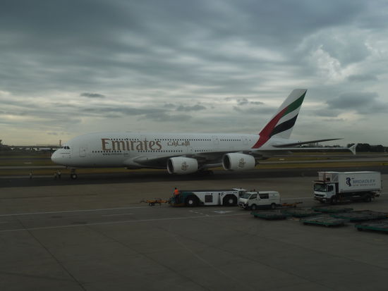 Abflug!!! Auf nach Dubai!!! (Leider nicht im A380...), aber...