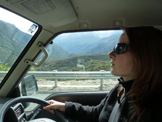 We hit the road!!!!!
Zwischendurch hielten wir wieder an verschiedenen Punkten.