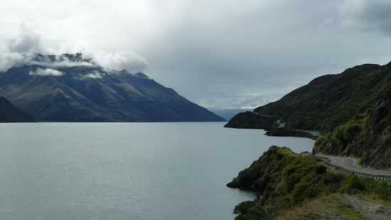 Dies ist noch auf dem Weg Richtung QT. In der Umgebung wurden viele Szenen für HerrderRinge gedreht. Man konnte sogar für 140$ eine Safari buchen, die einen zu den Drehorten fuhr... Das Geld haben wir uns dann aber gesparrt....