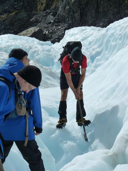 Der John und sein Eispickel wie so oft in Aktion...