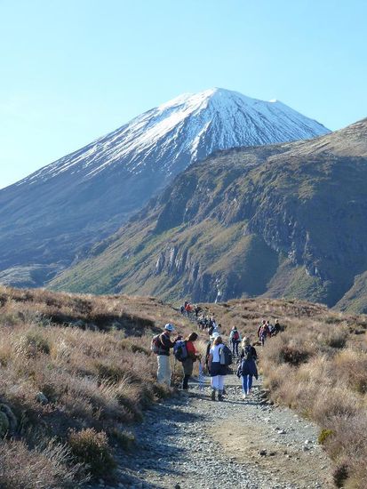 Es geht los!! Hier eins von vielen Bildern des Schicksalsberges (mit Schneekuppe, da es in den Tagen zuvor bereits geschnet hatte)