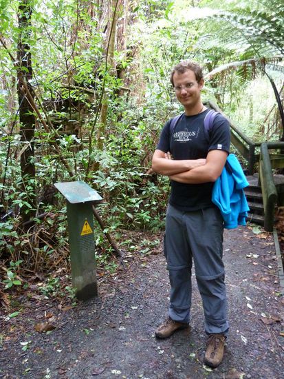 Hier konnte man auf ein Knöpfchen drücken und wurde ua mit MAoriklängen und deren Legende beschallt