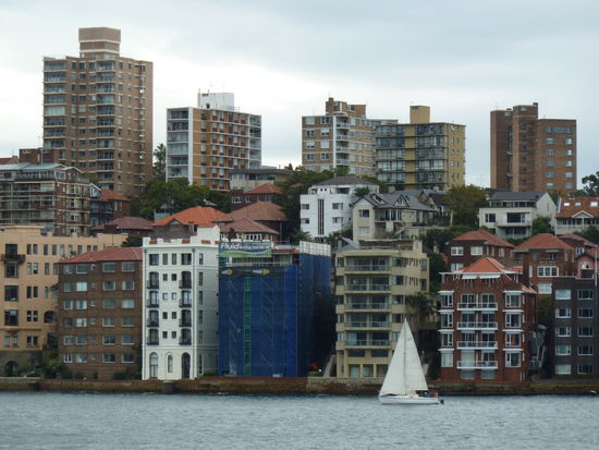 Wohnhäuser auf der andern Seite