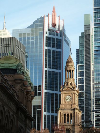 Der Turm des Rathauses