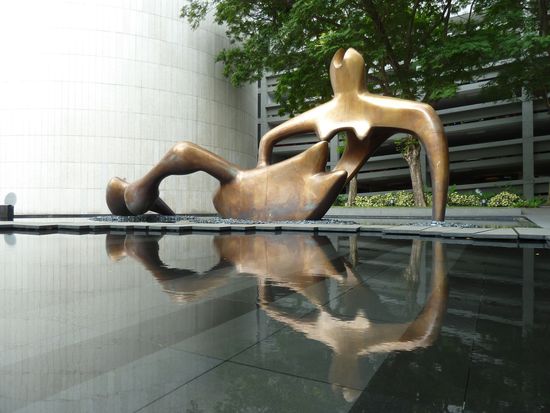 Im Bankenviertel....verschrobene Großstadtkunst...