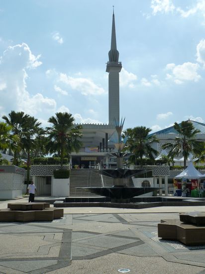 Die National-Moschee,  leider für uns an diesem Tag nicht betretbar, weil irgendwelche Feierlichkeiten...