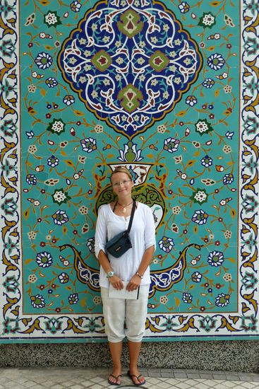 aber dafür draußen vor der Fassade..