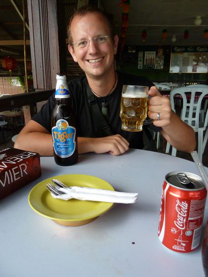 Dafür gabs dann im chinesischen Strandlokal das erste Bier seit langem!