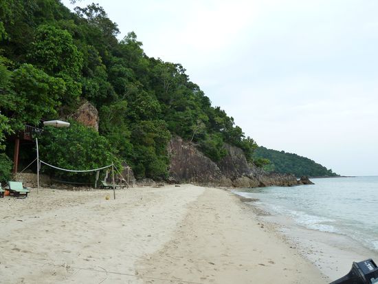 Nach 30min erreichten wir unseren "Privatstrand" und wurden von einer fröhlichen Holländerin, Sylvia,  in Empfang genommen.