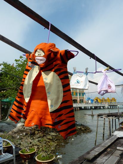 Kindermode im Floating Village