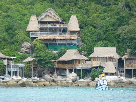 Typischer Hütte-auf-Stelzen-Bau.
