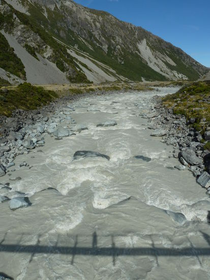 Man musste auch so manche Bruecke ueberqueren. Dabei kam man richtig in Schwung...
