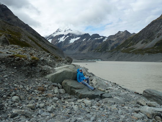 GESCHAFFT!! Erstmal hinsetzen und nicht an den Rueckweg denken... Dennoch sind wir schleunigst aufgebrochen, da unser Pastaspiegel im Blut weit unter Normal war und der Sonnenuntergang sich naeherte.