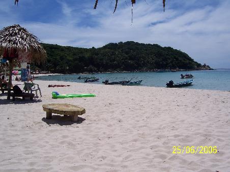 Strand und Schnorchelbucht