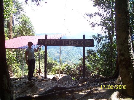 "Gipfelfoto" Bukit Terisek
