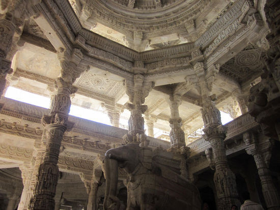 Ranakpur: Chaumukha Mandir