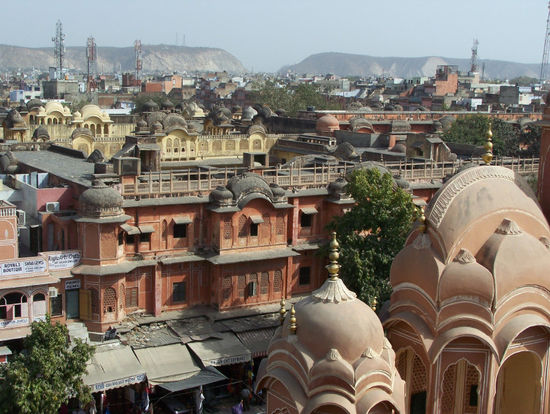 Jaipur: Hawa Mahal (Blick vom Palast der Winde)