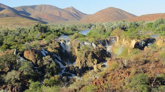beeindruckend: die Epupa-Falls in der Nachmittagssonne