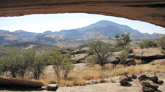 Farm Ameib: Phillip's Cave