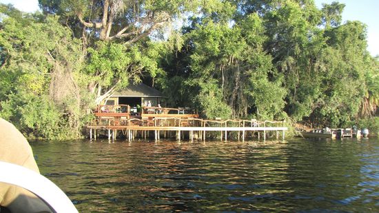 Mokoro-Trip auf Guma Lagoon