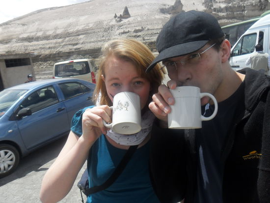 schön am Coca Tee trinken