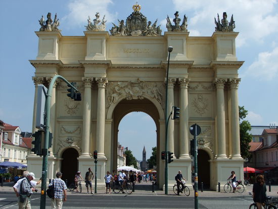 kleines "Brandenburger Tor" in Potsdam