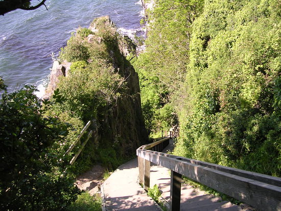 "Himmelstreppe" hinunter zu Jons Kapel