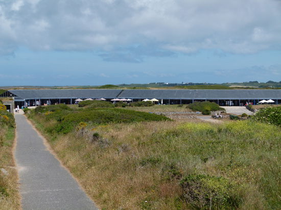 Souvenirgeschäfte, Restaurants