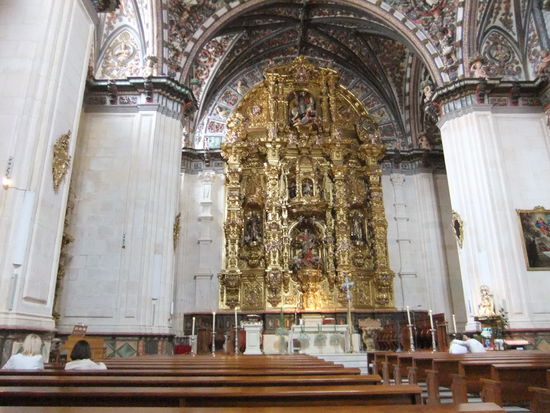 goldener Altar in der Kathedrale von Burgos